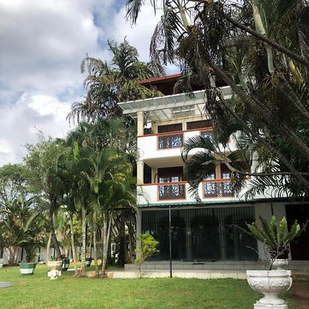 Amani Lake Resort بانادورا المظهر الخارجي الصورة